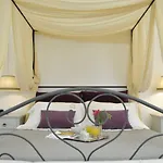 Hotel Masseria Panareo 3*