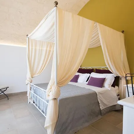 Masseria Panareo מלון 3*