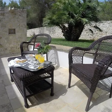 Masseria Panareo מלון 3*