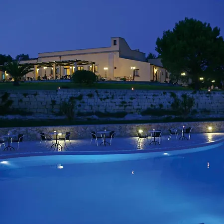 מלון Masseria Panareo