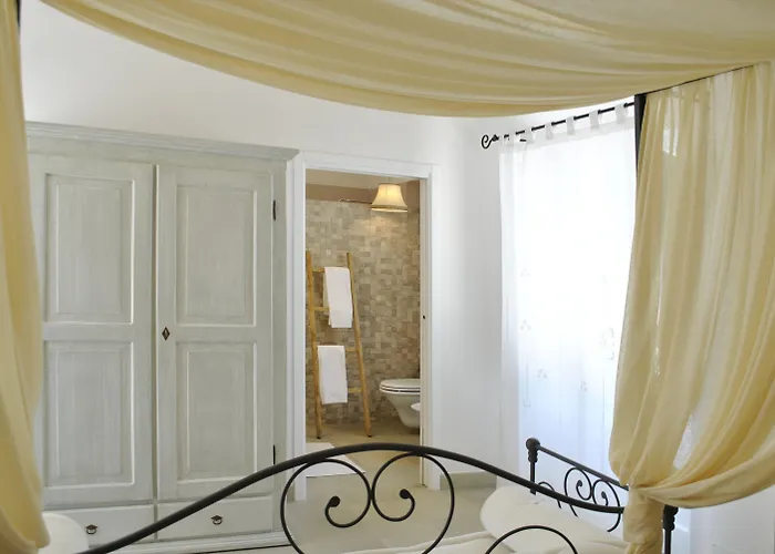 Hotel Masseria Panareo 3*