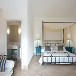 Hotel Masseria Panareo 3*