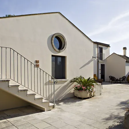 Masseria Panareo Otel 3*