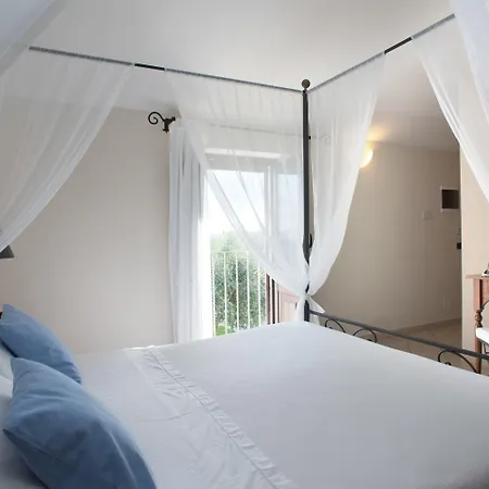 Ξενοδοχείο Masseria Panareo 3*